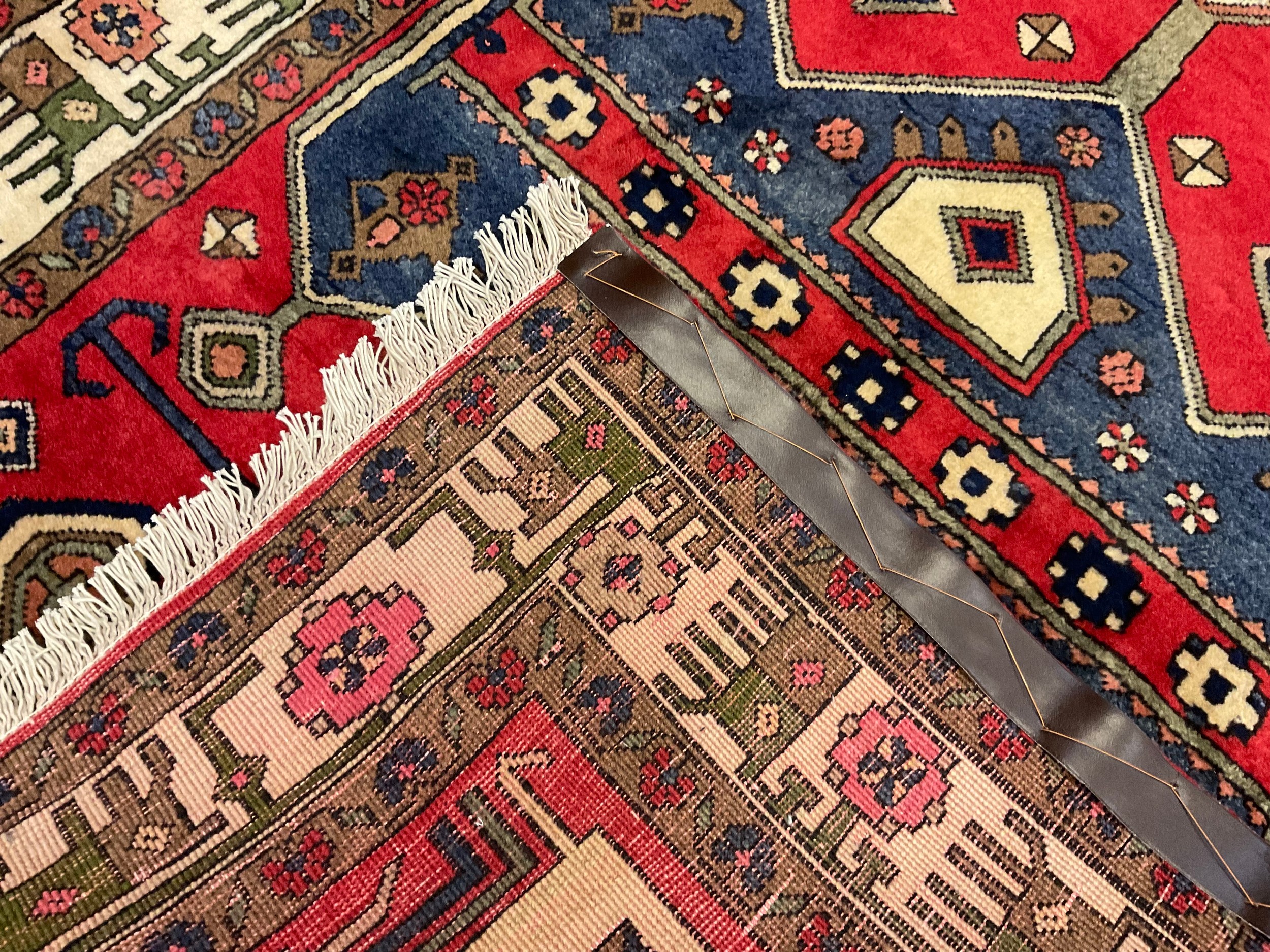 A North-west Persian Bidjar rug / carpet, 145cm x 102cm. - Bild 2 aus 2