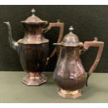 A George V octagonal silver two piece coffee set, coffee pot and milk jug, Cooper Brothers & Sons