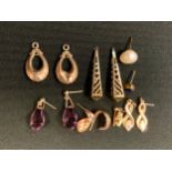 A pair of 9ct gold curved drop earrings, stamped 375; another pair amethyst others 4.1g gross,