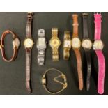 Watches - a Raymond Weil ladies 5331 gold plated quartz wristwatch, bold Roman numerals, date