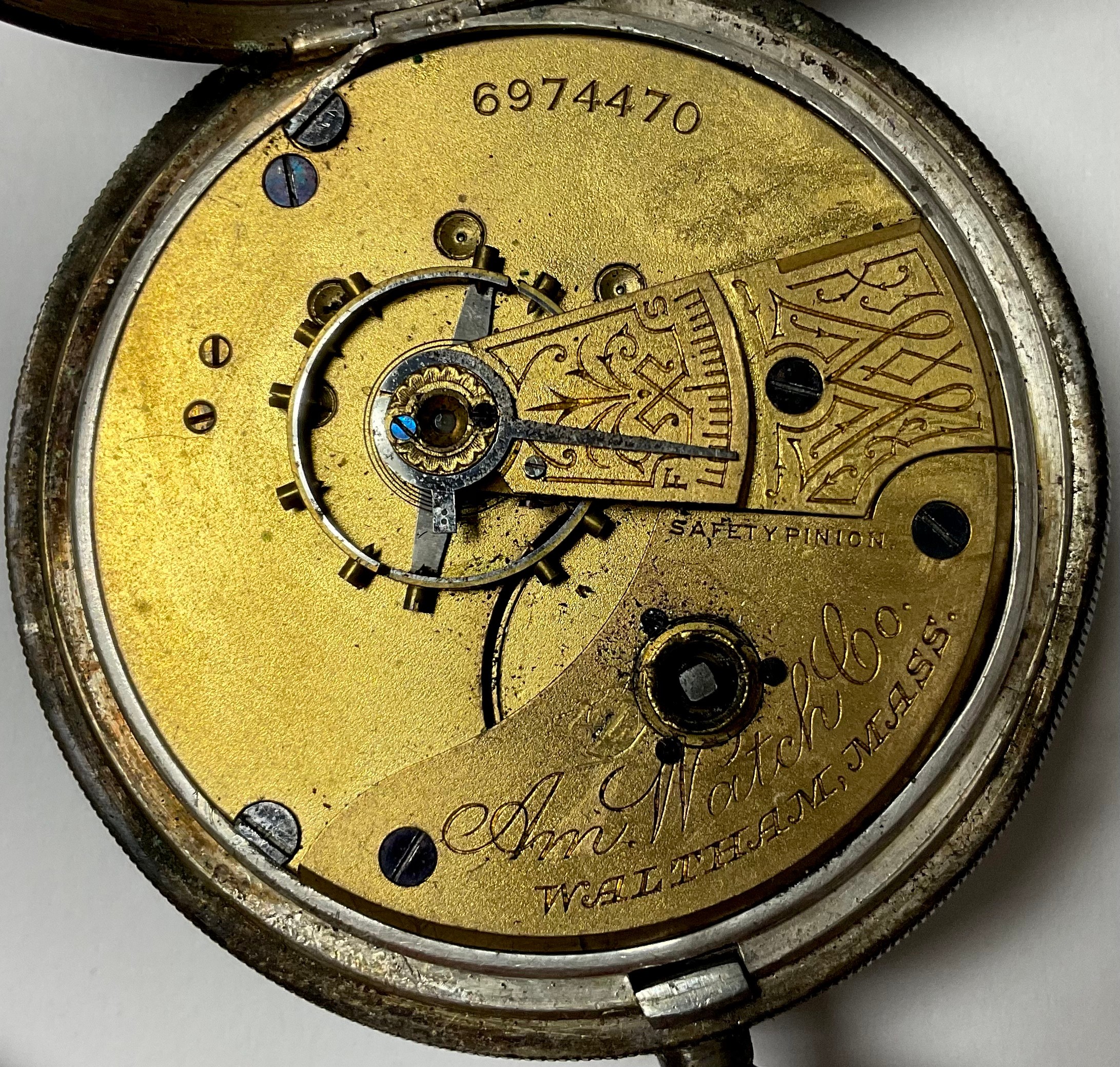 A hallmarked silver Waltham pocket watch on Albert, with key - Bild 3 aus 3