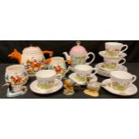 Ceramics - an English bone china tea service, hunting scene pattern; other hunting related tea ware;