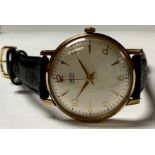 A vintage 9ct gold Smiths Everest wristwatch