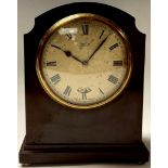 A Smith's bakelite electric calendar mantel clock, 16.5cm high