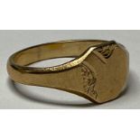 A 9ct gold signet ring, 4.6g