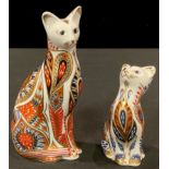 A pair of Royal Crown Derby paperweights, Siamese Cat and Kitten, gold stoppers, printed marks