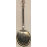 An Elizabeth 1 style seal top spoon, 19cm, Sheffield 1925, 63.5g