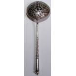 A Russian silver and niello spoon, 18.5cm long, Kokoshnik mark, early 20th century, 62g