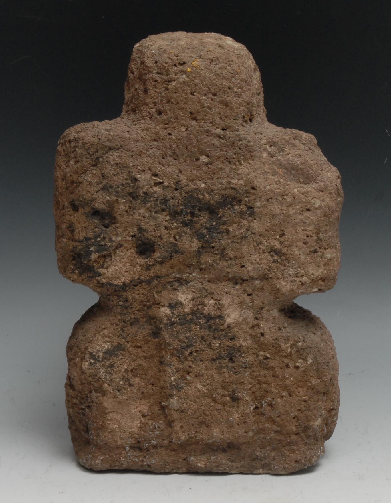 Antiquities - a pre-Columbian Mesoamerican volcanic stone carving, of a head, probably Mayan, c. - Image 2 of 2