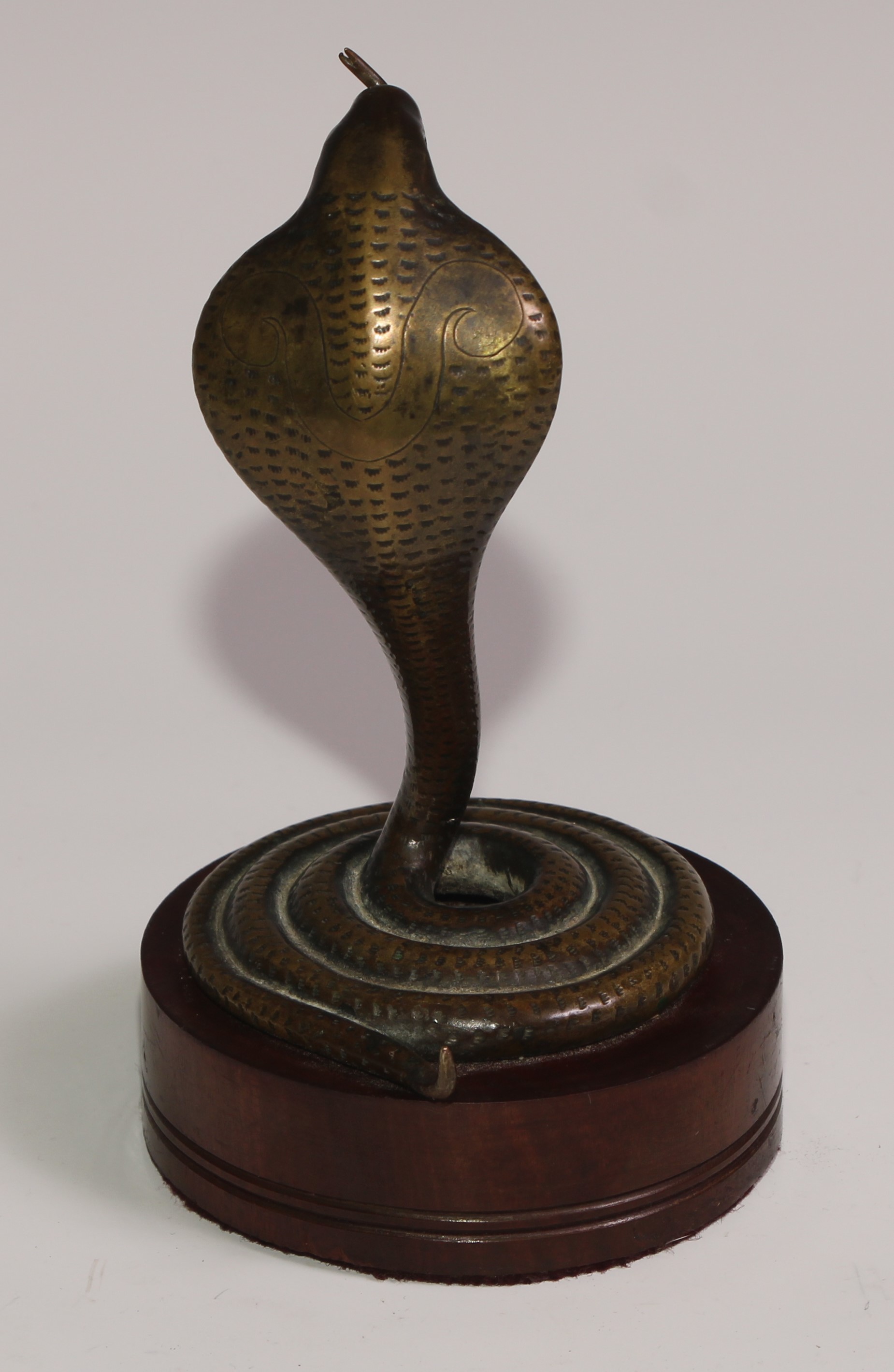 A bronze novelty pocket watch stand, as a coiled Indian cobra, hardwood base, 15cm high - Image 4 of 4