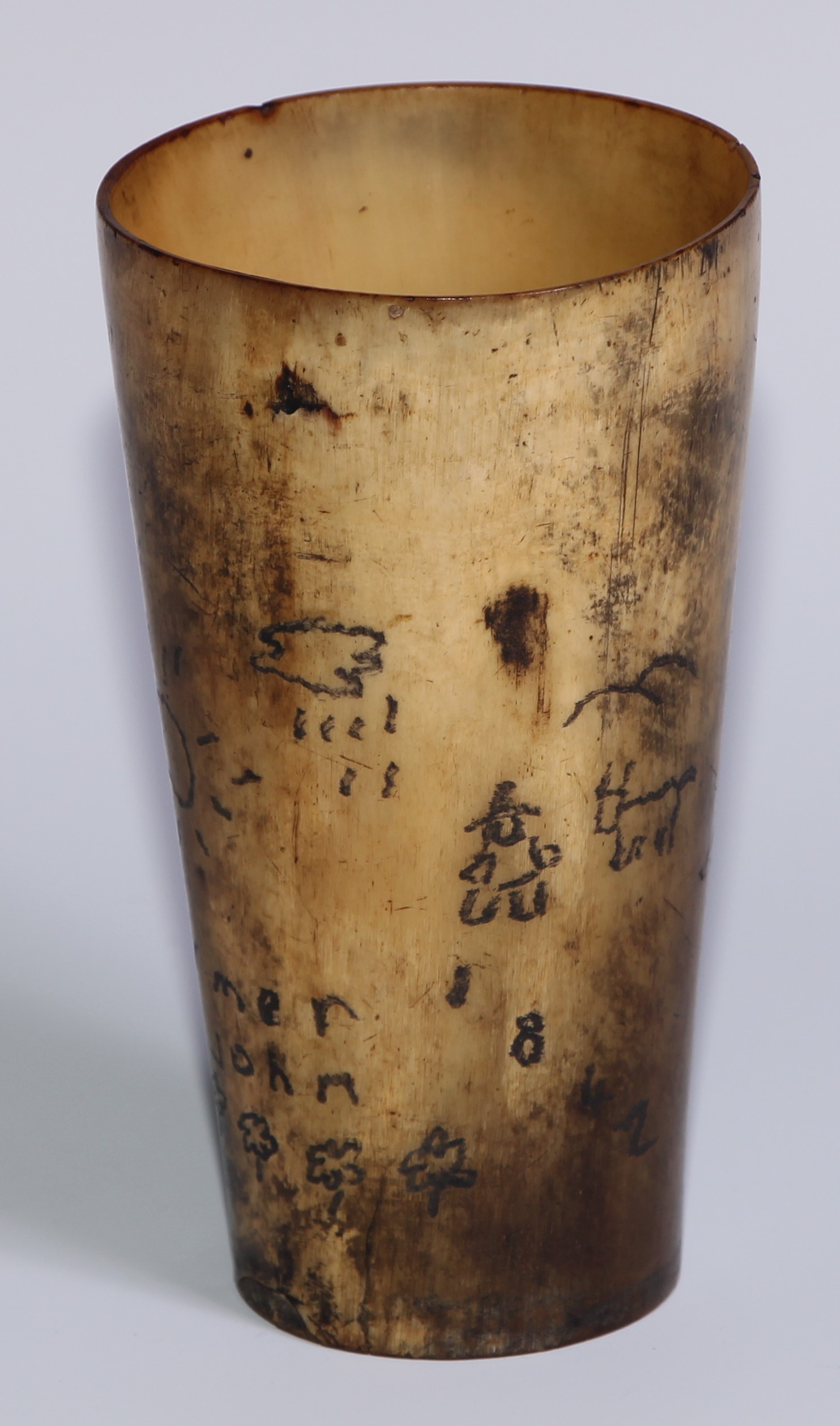 A 19th century tapered cylindrical cattle horn beaker, sgrafitto scrimshaw engraved with sun, rainn, - Image 2 of 5