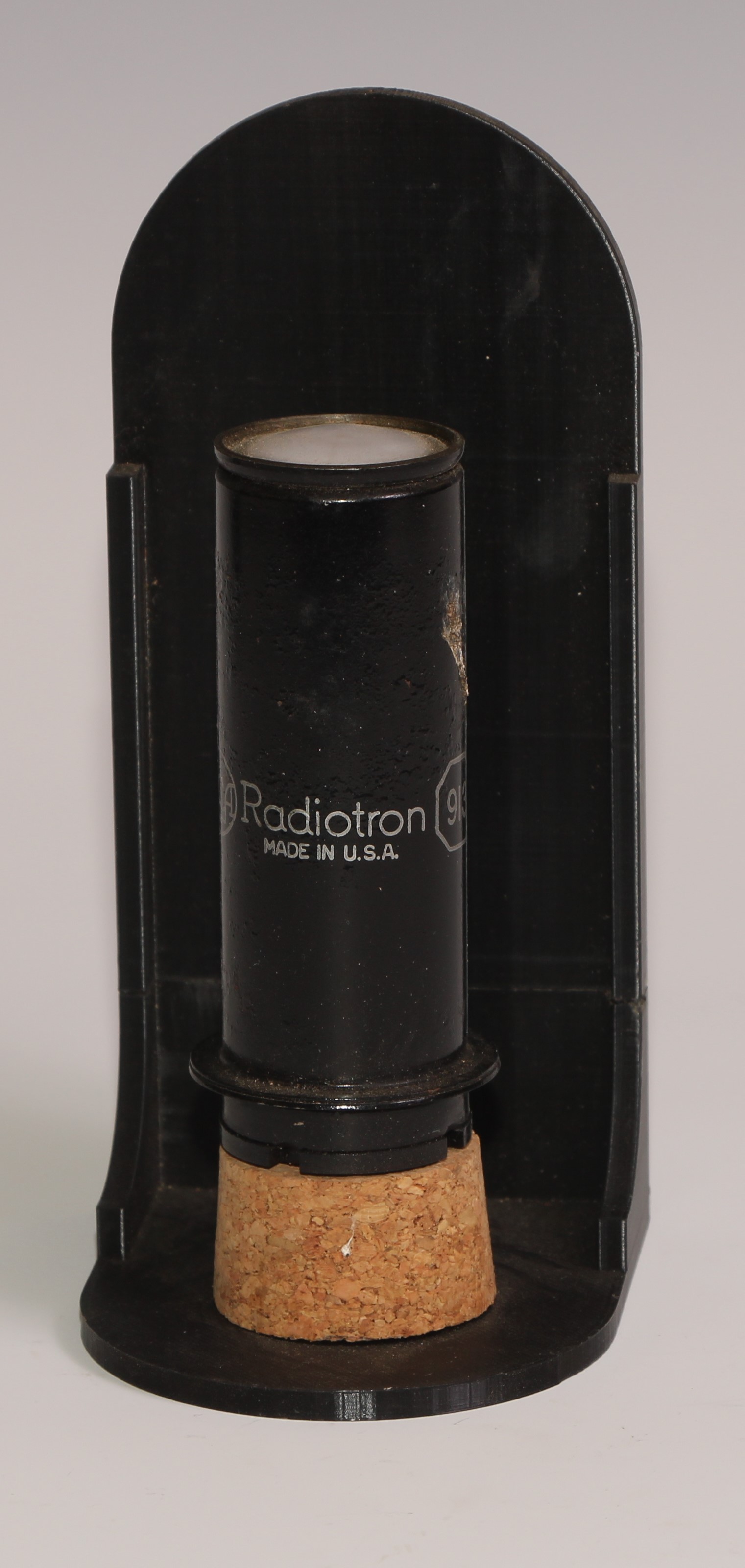 Vintage Wireless History - a collection of radio valves, various makes and types, GEC Quartz Crystal - Image 5 of 10