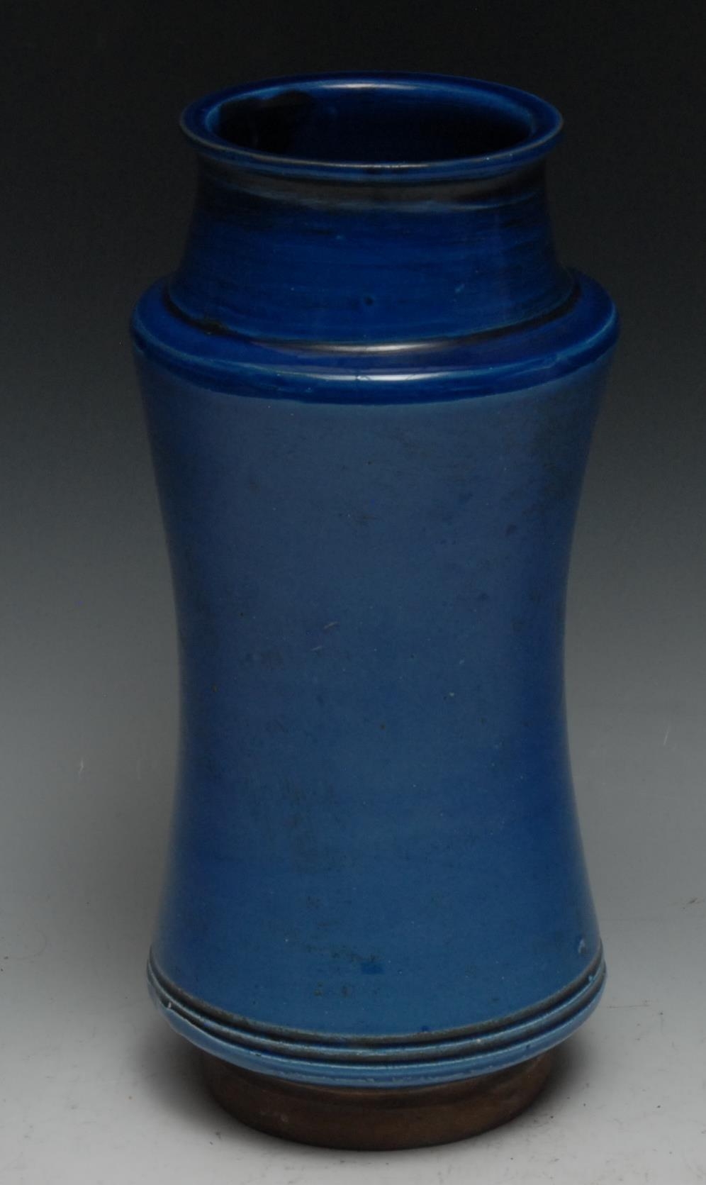 A Continental albarello drug jar, inscribed Dacty Li, within a yellow banner on a blue glazed - Image 2 of 2