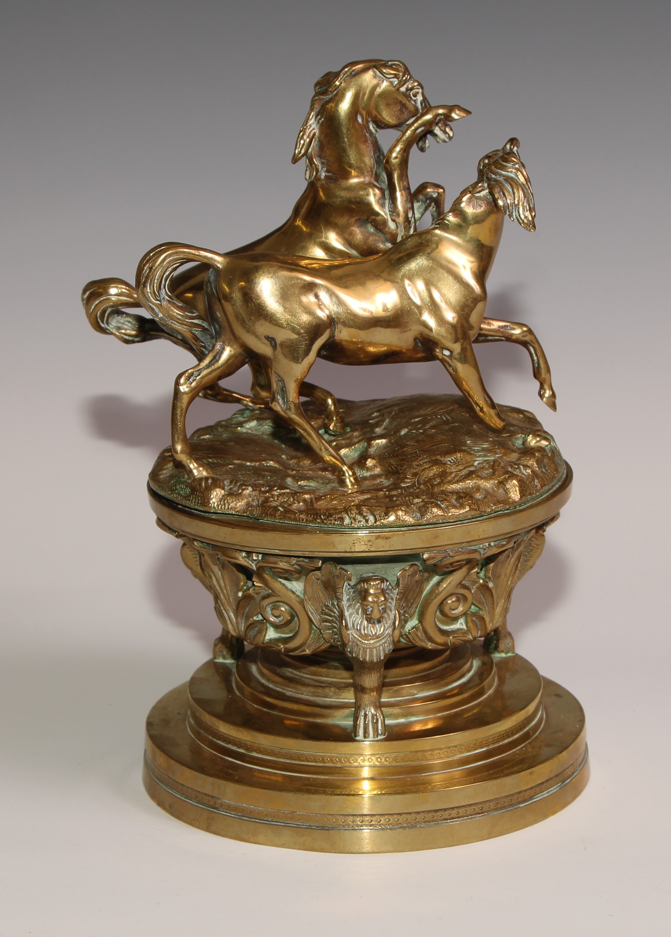 A substantial sculptural 19th century French bronze inkwell, the cover cast with a pair horses - Image 5 of 5