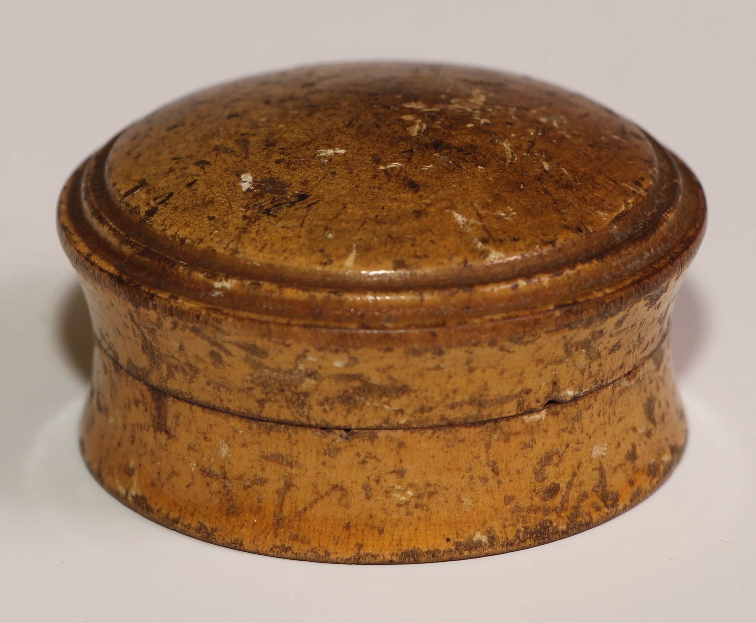 A 19th century boxwood travelling pocket compass, domed push-fitting cover enclosing a gimbal - Image 3 of 3