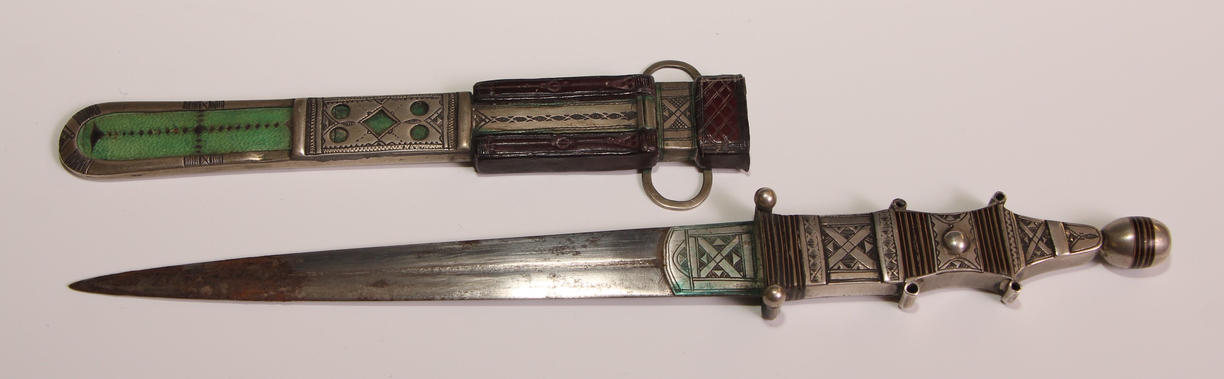 A Telek silver coloured metal dagger, 13.5cm pointed fullered blade, ovoid pommel, the scabbard - Image 3 of 5