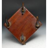 An early 20th century mahogany and cattle horn hunting lodge coat rack, 41cm wide