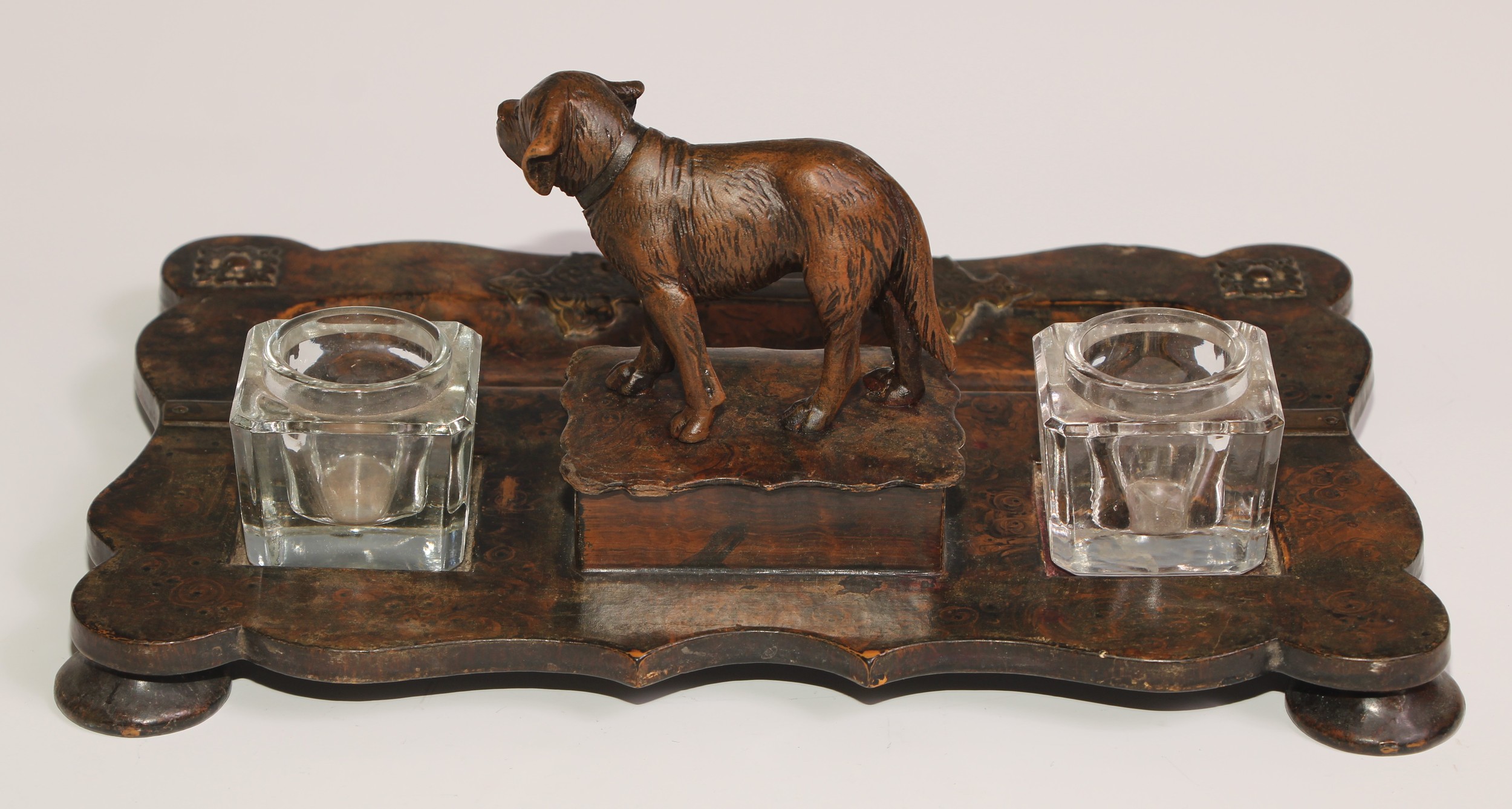 A Victorian papier mache inkstand, scumbled in faux burr walnut and applied with brass cut-card - Image 5 of 5