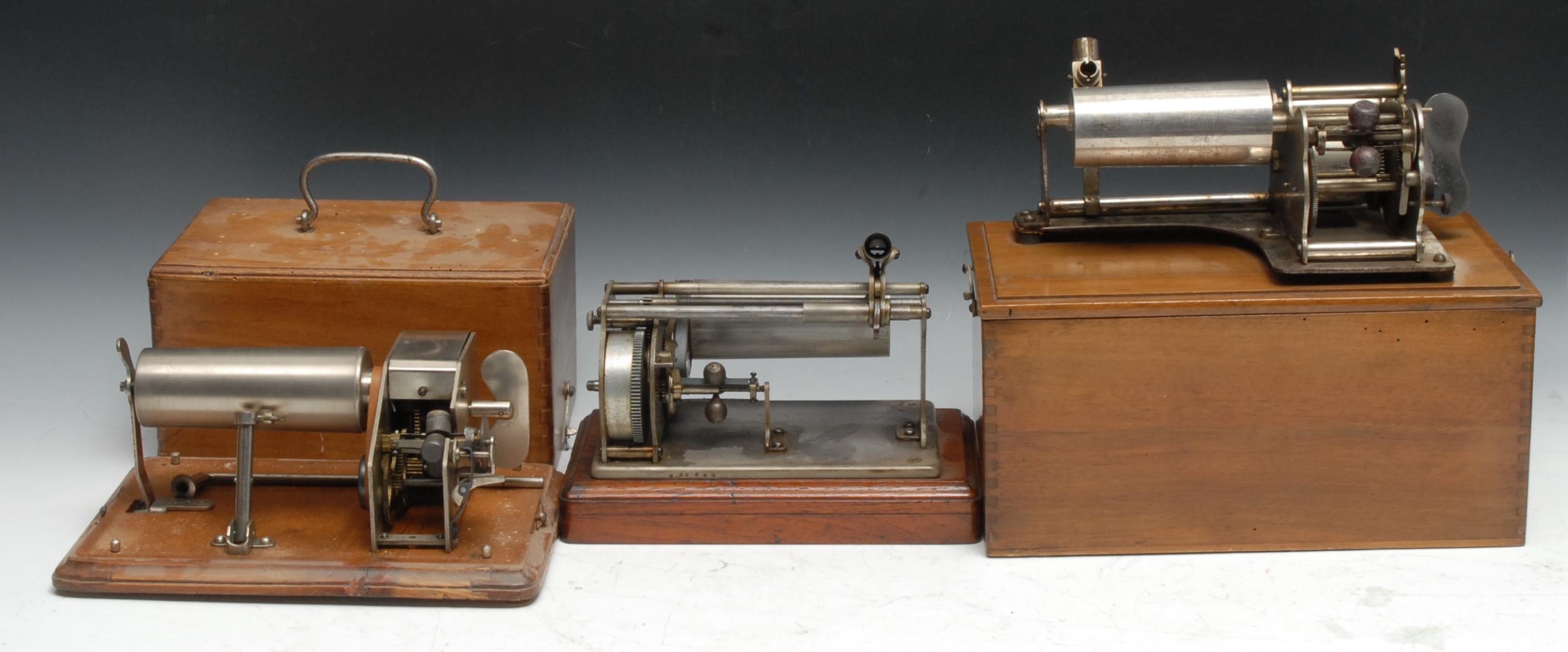 An early 20th century phonograph, 29cm wide; others (3)