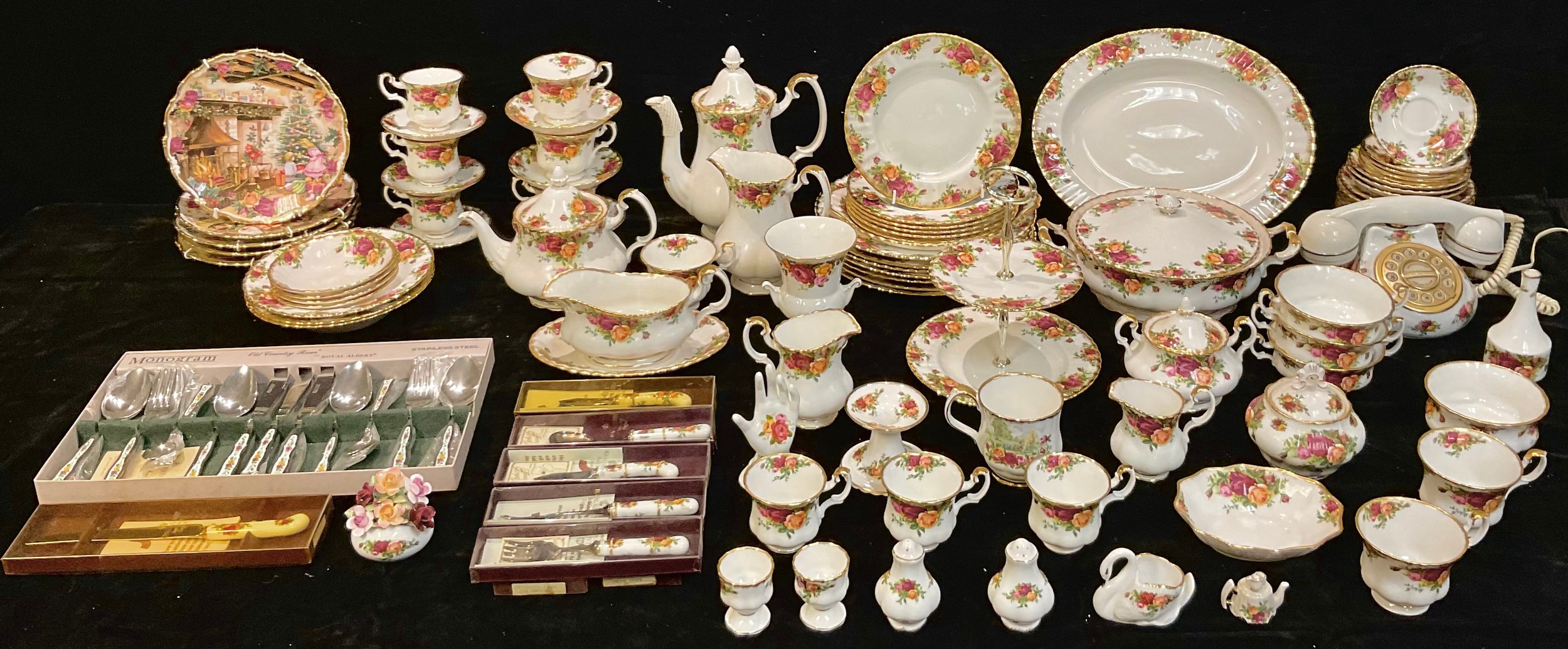 Royal Albert Old Country Roses pattern - a comprehensive dinner, tea and coffee service comprising