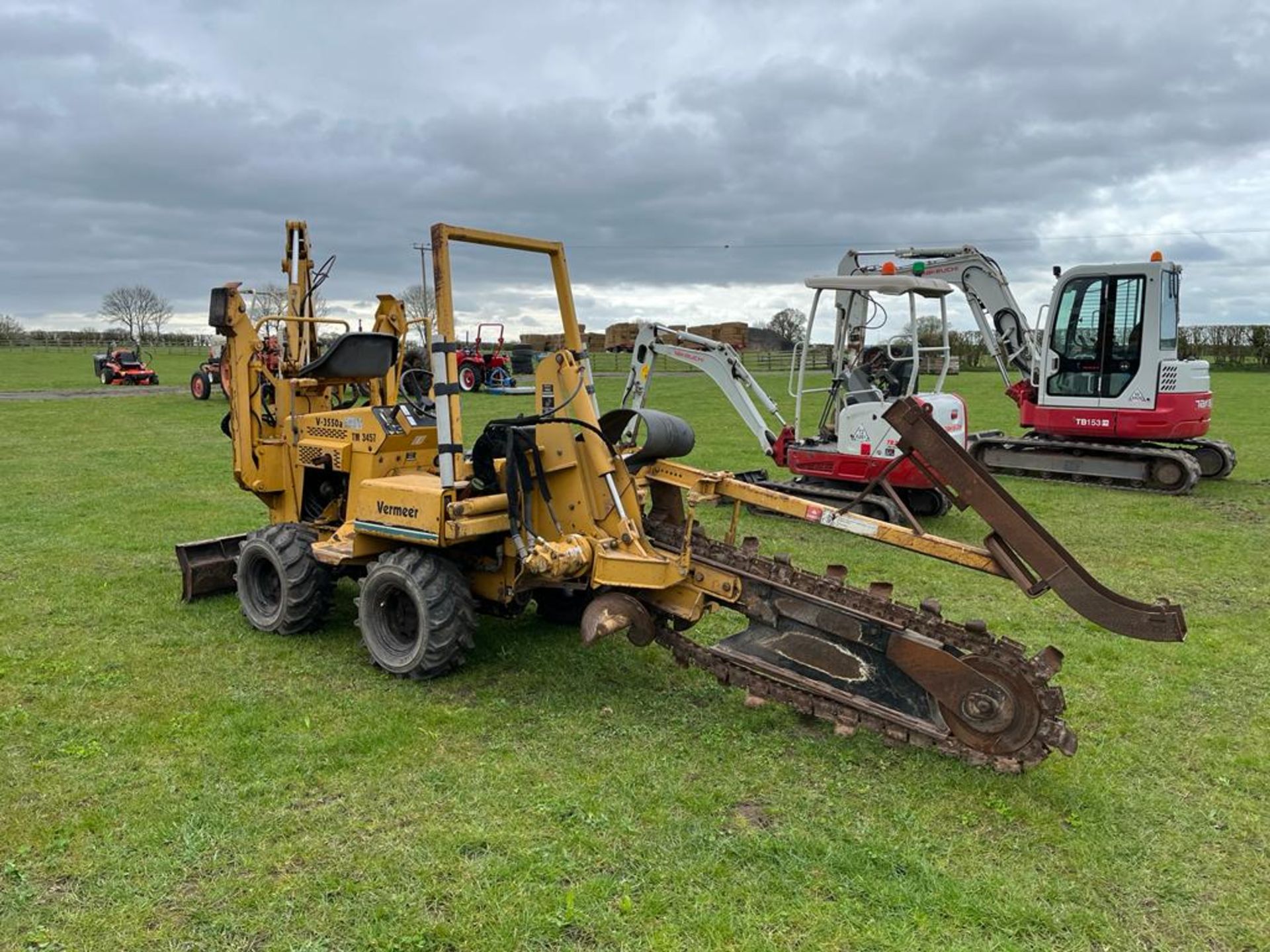 Vermeer V3550A Utility Trencher - Image 2 of 4