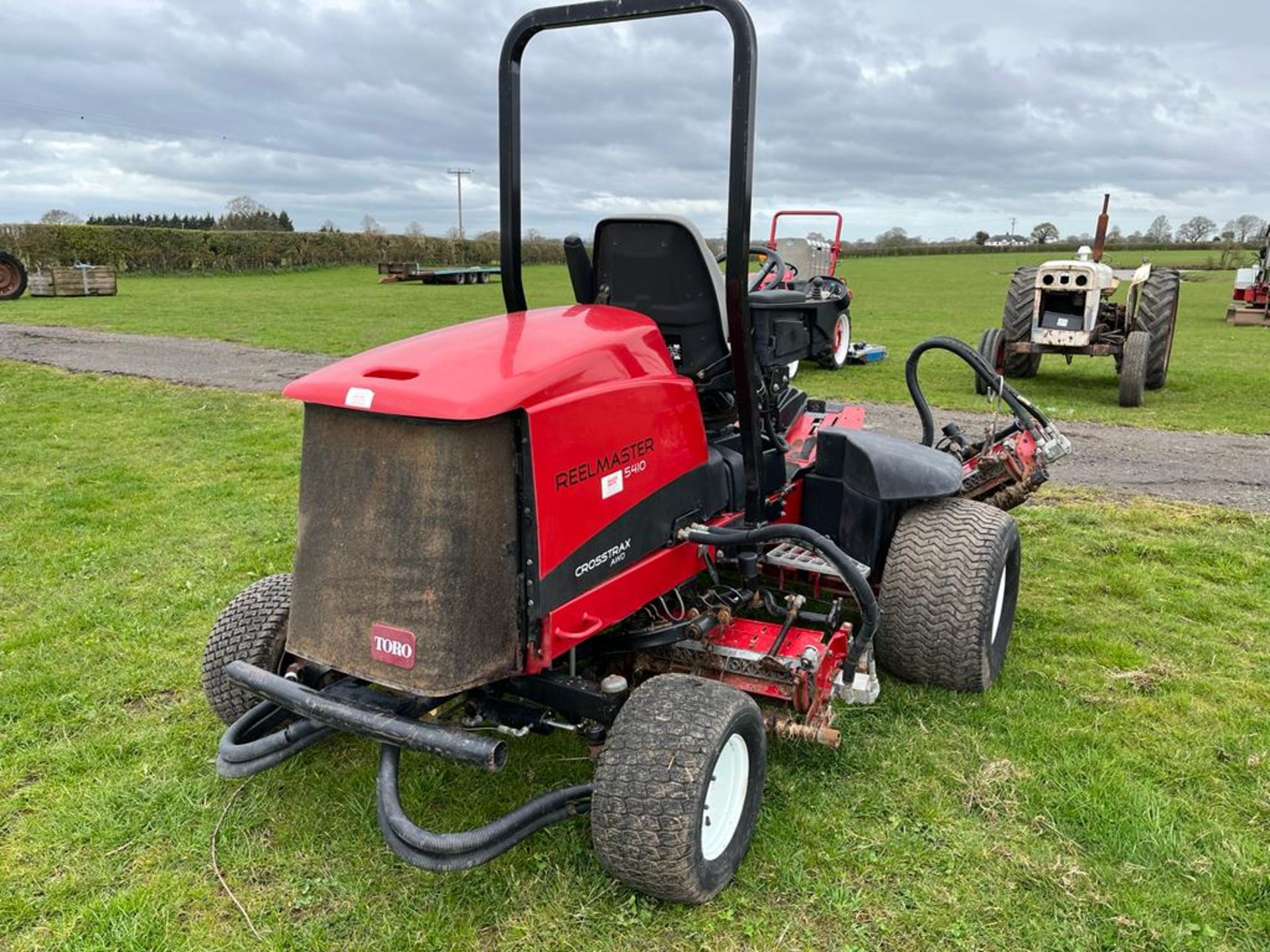 2009 Toro 5410 Reelmaster Mower Complete with 5" cutting units,2100 hours - Image 4 of 4