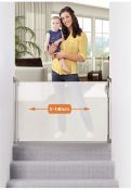 Dreambaby Retractable Baby Safety Gate RRP £42.99