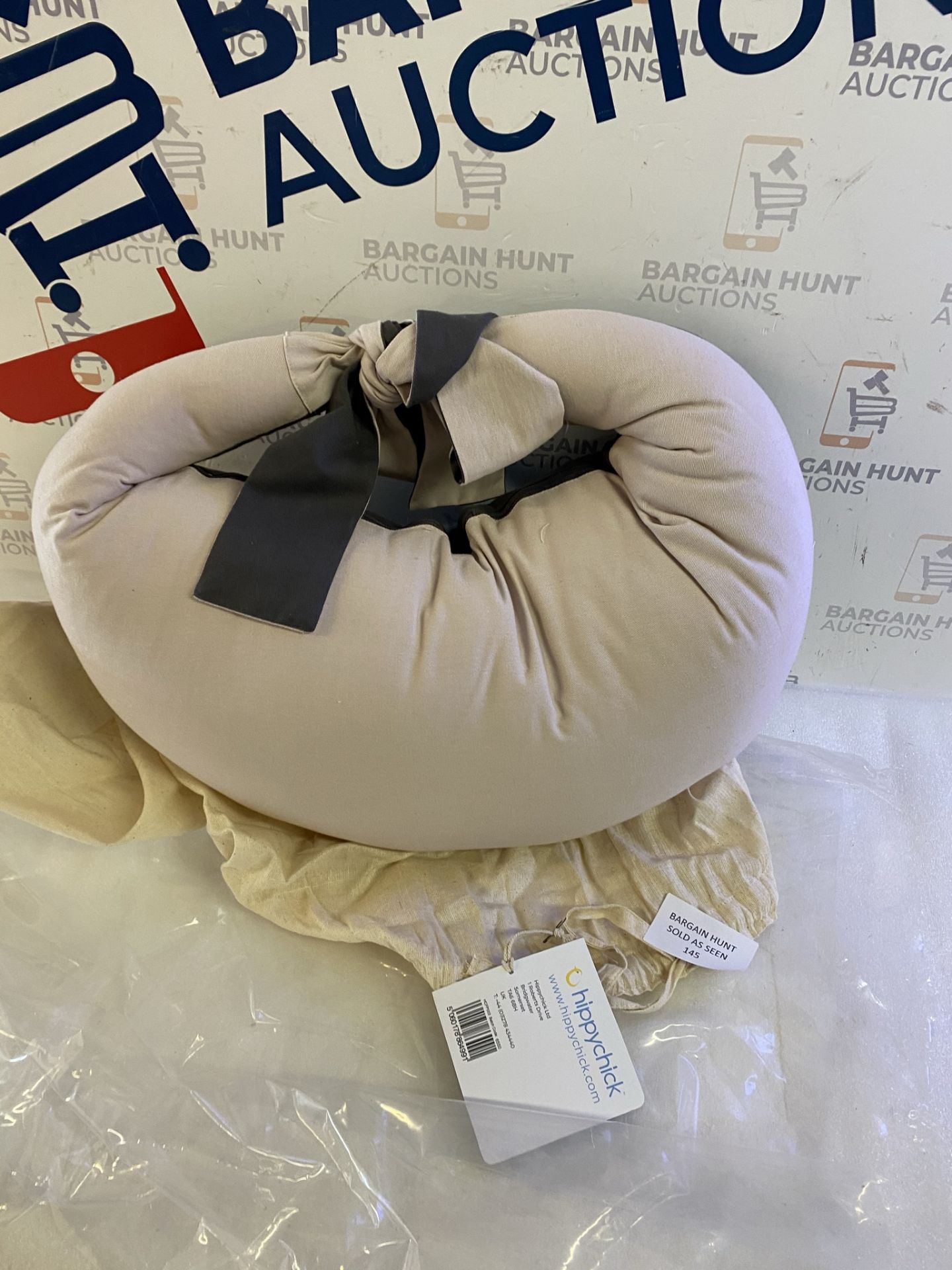 Hippychick Nursing Pillow RRP £33.99