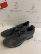 DYKHMATE Safety Trainers Men Size Euro 46 RRP £49.99