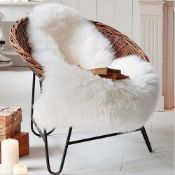 Modern Plush Soft Area Rug For Bedroom, Sofa And Floor 50 X 80 CM White