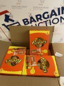 Box of 7 Packs of Resse's Chocolates