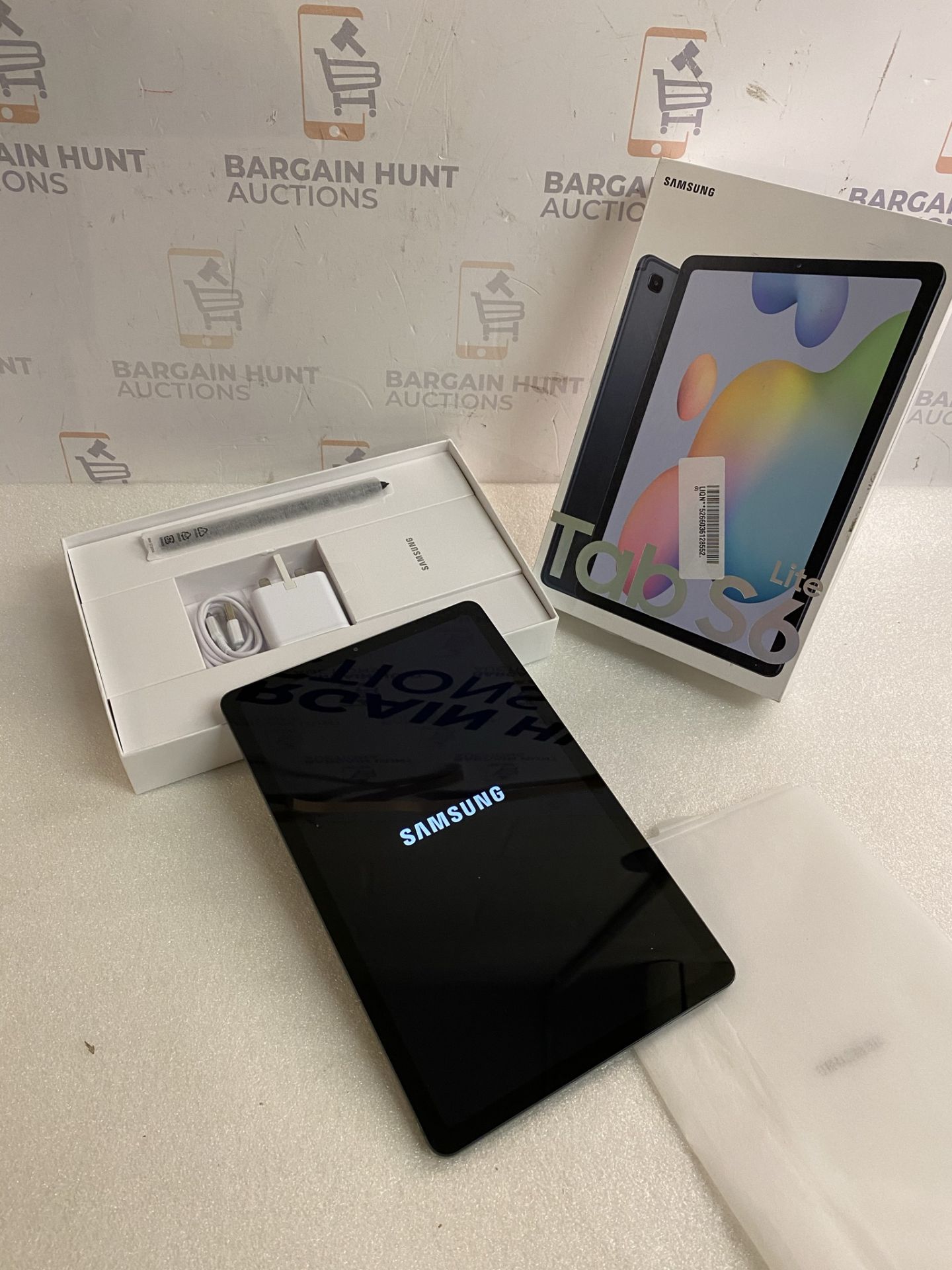 Samsung Galaxy 64GB Tab S6 Lite Wi-Fi - Oxford Grey RRP £269 - Image 3 of 3