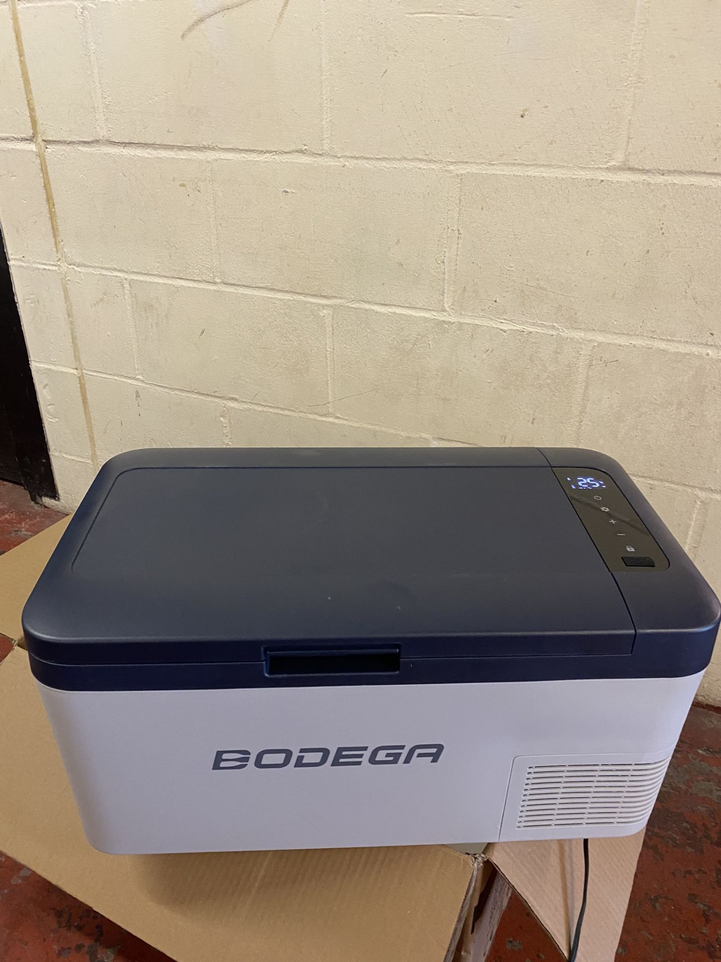 RRP £209 BODEGA 18L Portable Freezer Car Fridge, APP Control, -20C~20C Compressor Fridge