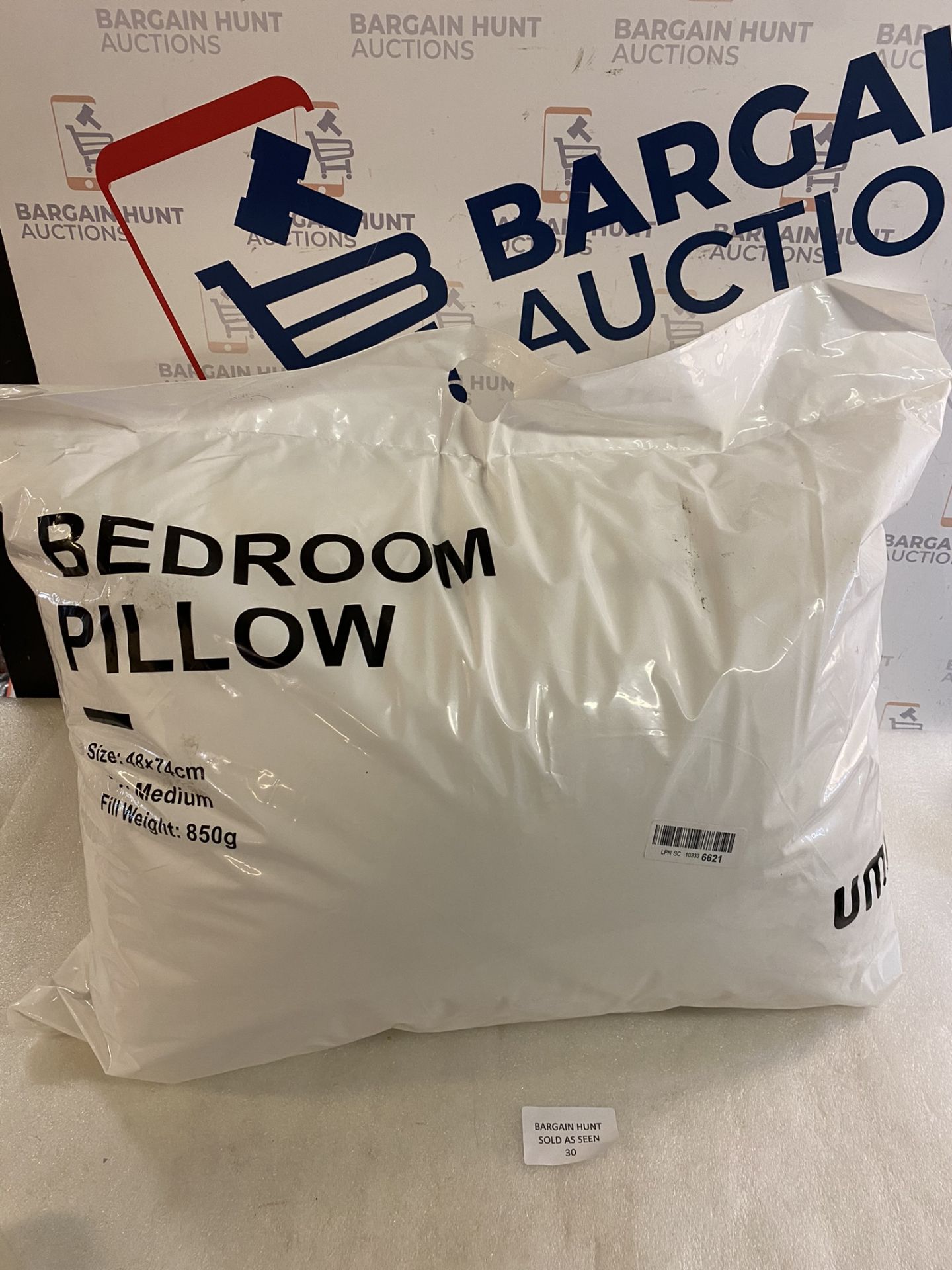 RRP £62.99 Umi Pack of Two White Goose Feather Pillows with 100% Cotton Fabric - Image 2 of 2