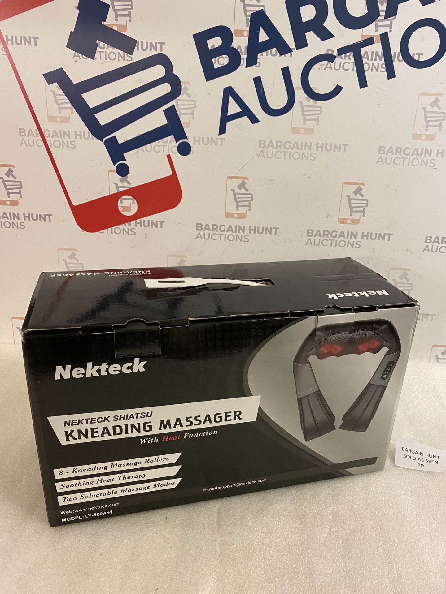Nekteck Shiatsu Neck and Back Massager with Soothing Heat RRP £33.99 - Image 2 of 2