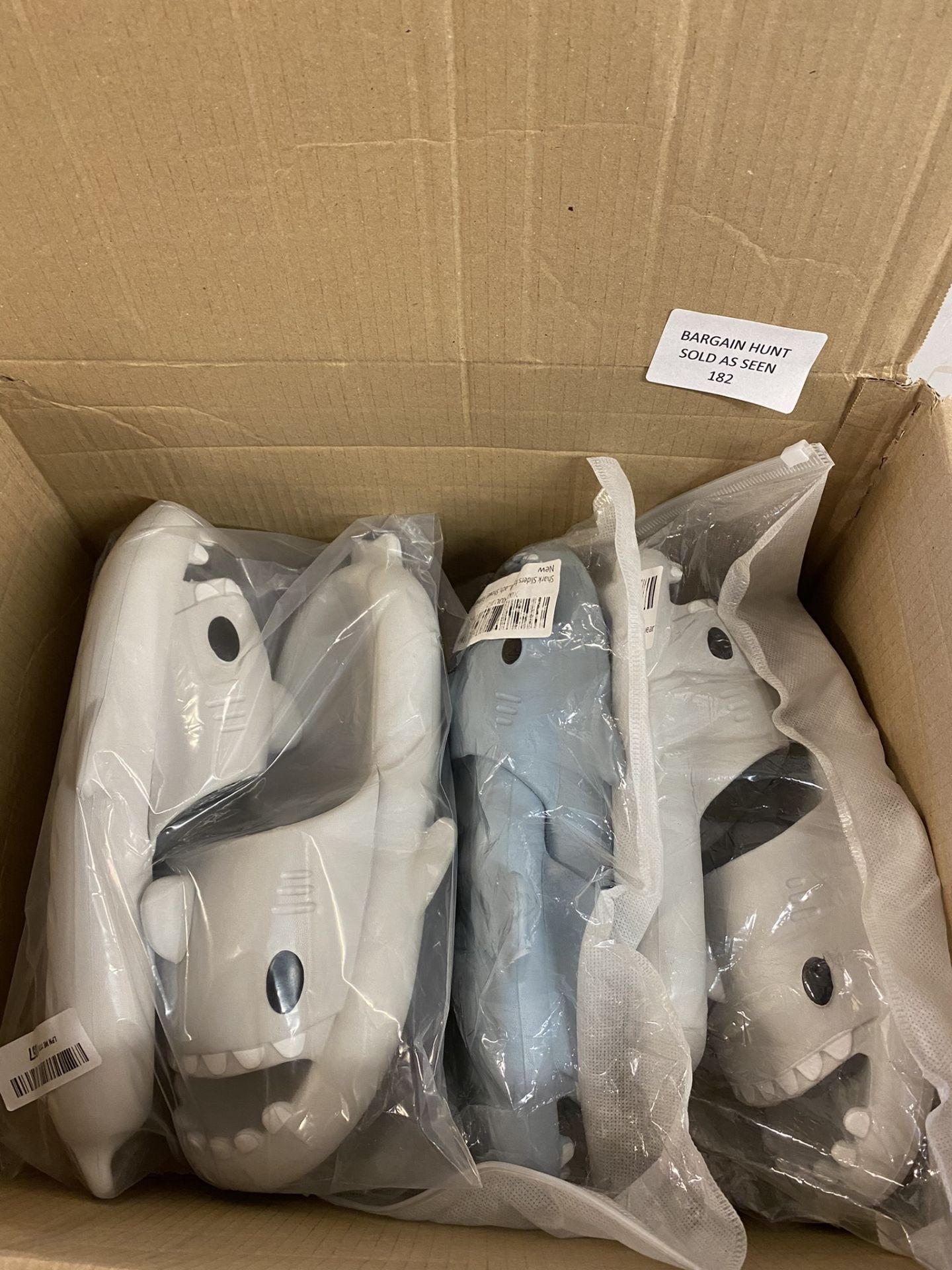 RRP £48 Set of 3 x Shark Sliders Summer Slippers - Image 3 of 3