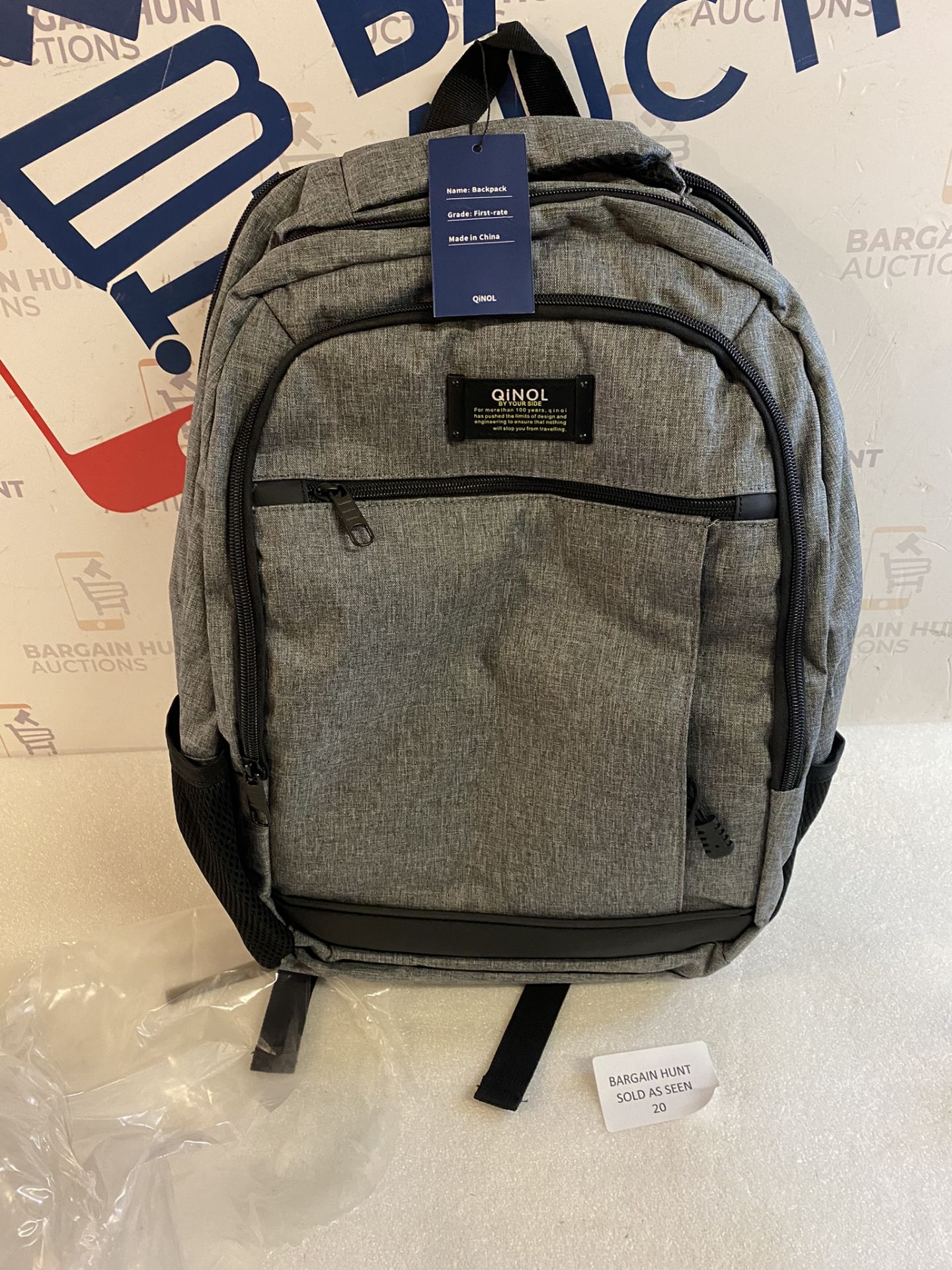 Qinol Travel Laptop Backpack with USB Charging Port RRP £23.99 - Image 2 of 2