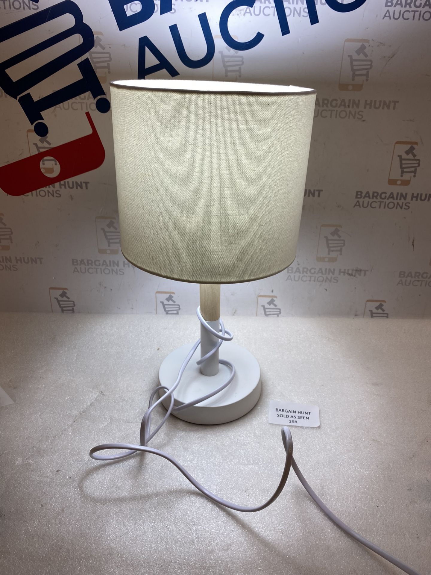 RRP £27.99 Edishine 15in Bedside Touch Lamp with 2 USB Charging Ports (unboxed) - Image 2 of 2