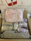 Collection of Warm Blankets, Set of 4 (for contents/ list, see image)