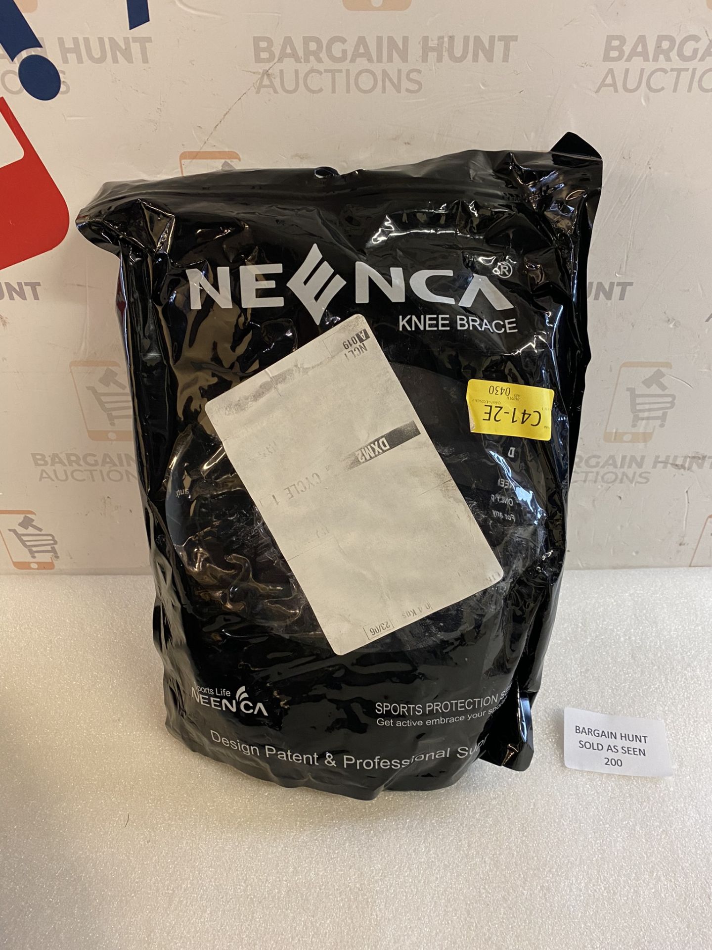 RRP £27.99 Neenca Hinged Knee Brace Adjustable Compression Knee Pack, XXL - Image 2 of 2