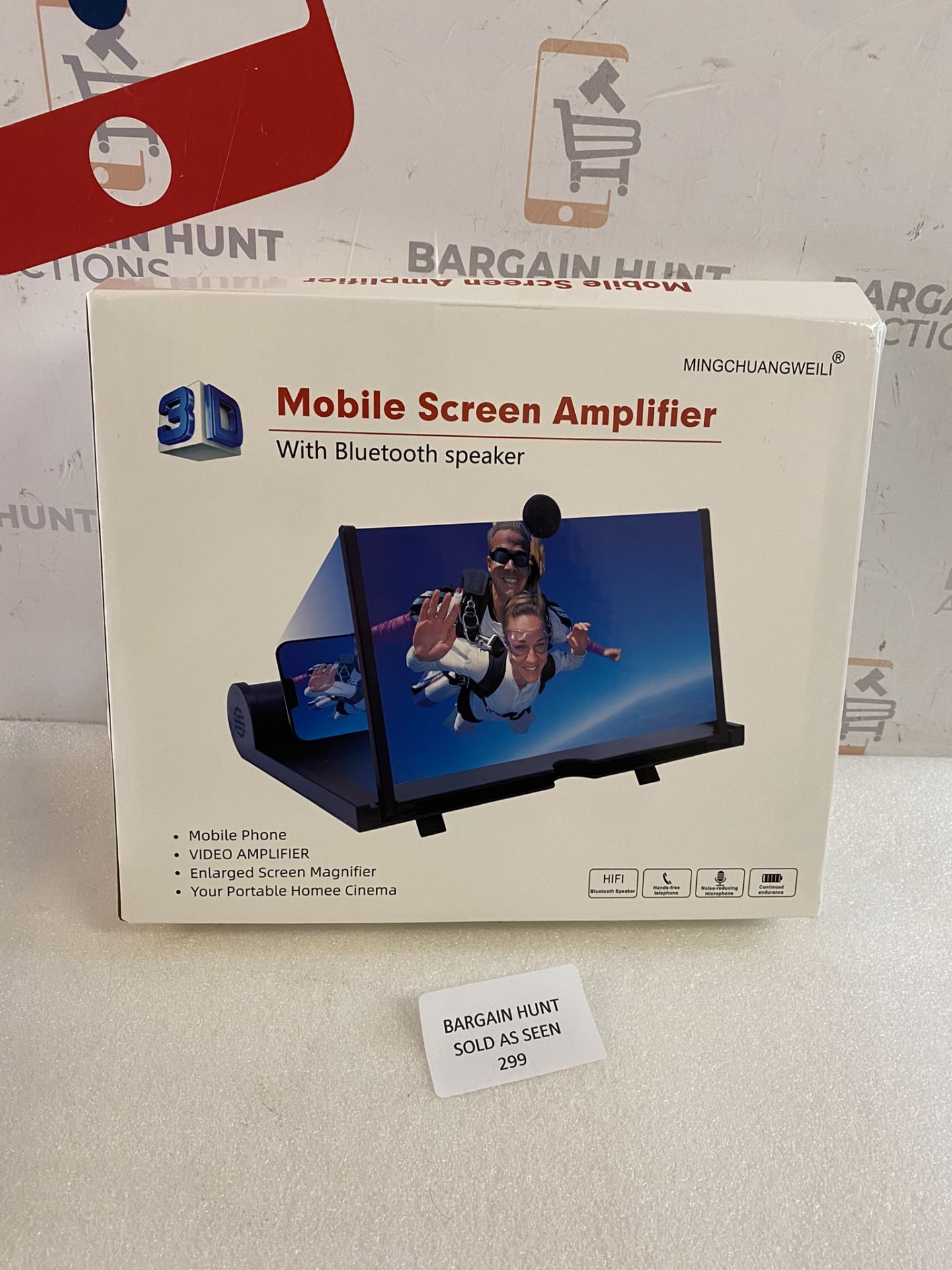 RRP £19.99 Magcubic 12" Mobile Phone 3D Projector Screen Magnifier with Bluetooth Speakers - Image 2 of 2