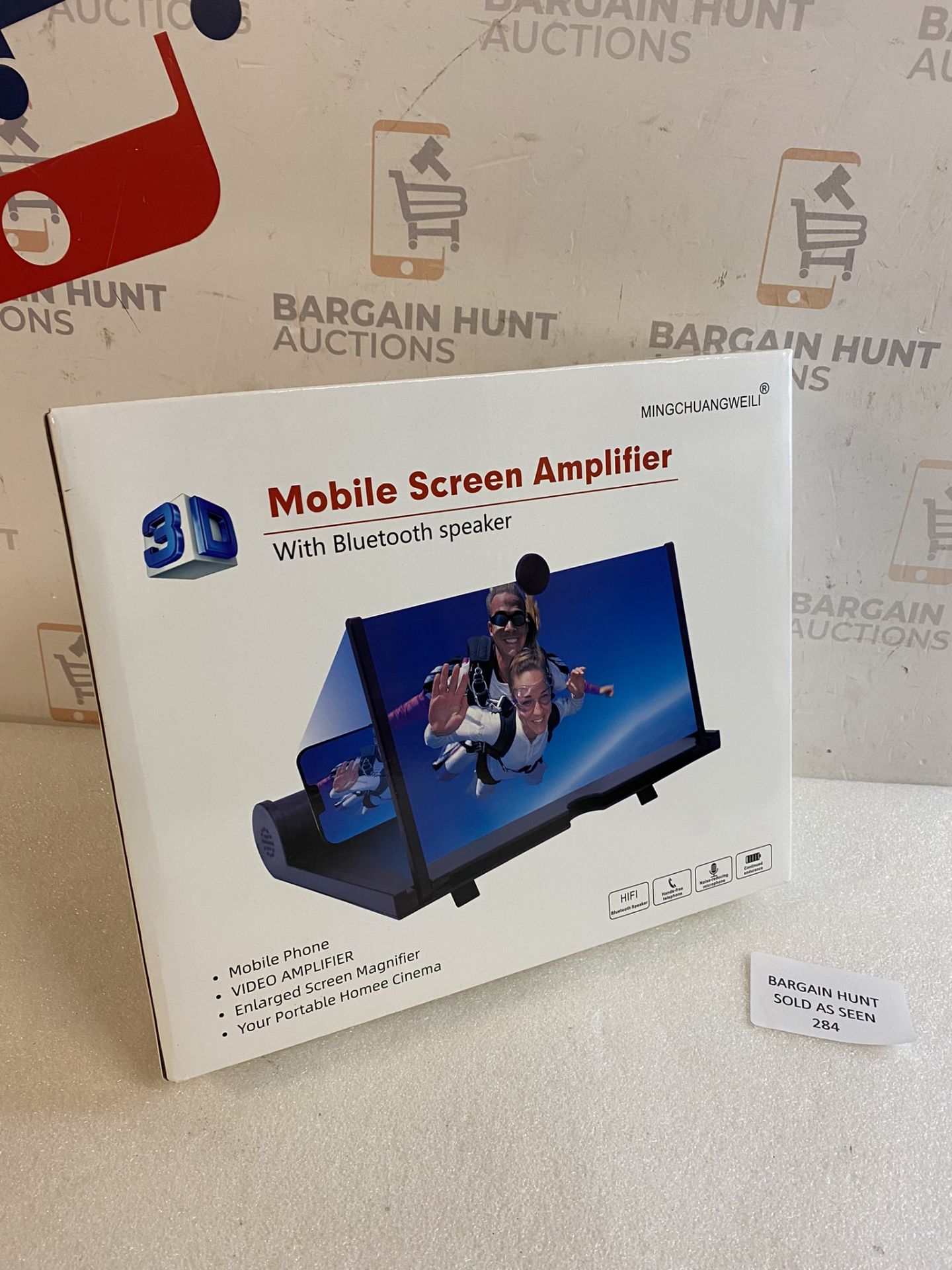RRP £19.99 Magcubic 12" Mobile Phone 3D Projector Screen Magnifier with Bluetooth Speakers - Image 2 of 2