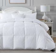 YZTEX Double Size Duvet 4.5 Tog Luxurious Goose Feather & Down Quilt