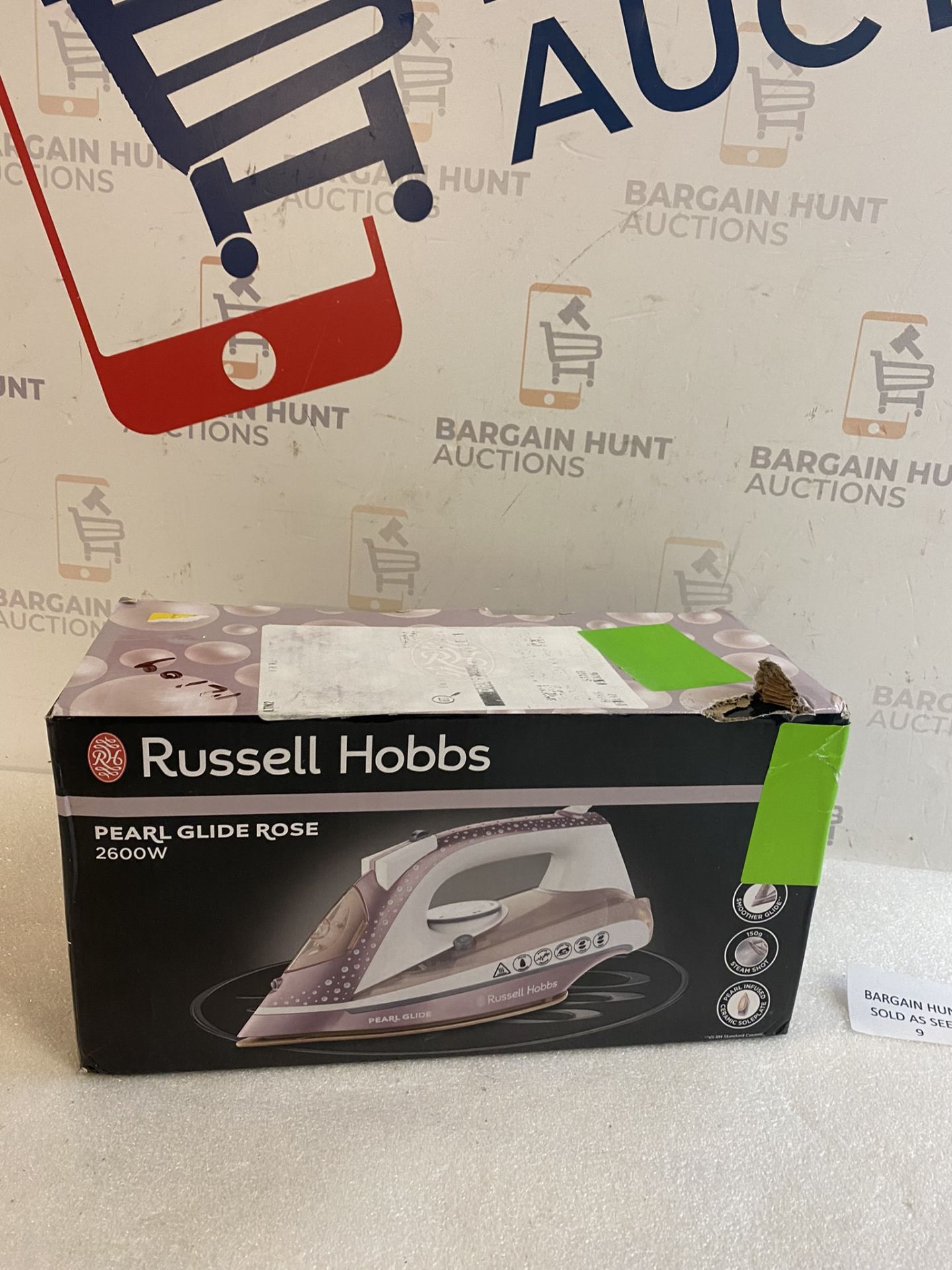 Russell Hobbs Pearl Glide Steam Iron RRP £25.99 - Image 2 of 2