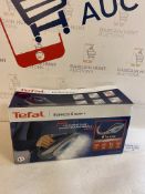 Tefal Steam Iron 2600W Durilium Airglide Soleplate, FV2882 RRP £39.99