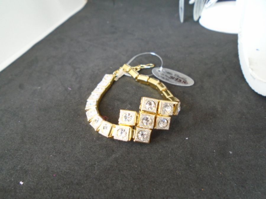costume jewellery surplus stock from local jewellers, all new and unworn to include bracelets - Image 3 of 4