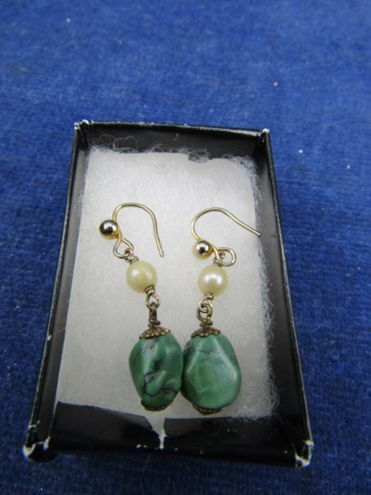 A pair of 'Amber' drop earrings and a pair of Jade drop earrings - Image 4 of 4