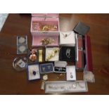 Watches, costume jewellery to include silver pearl pendant, 2 crowns