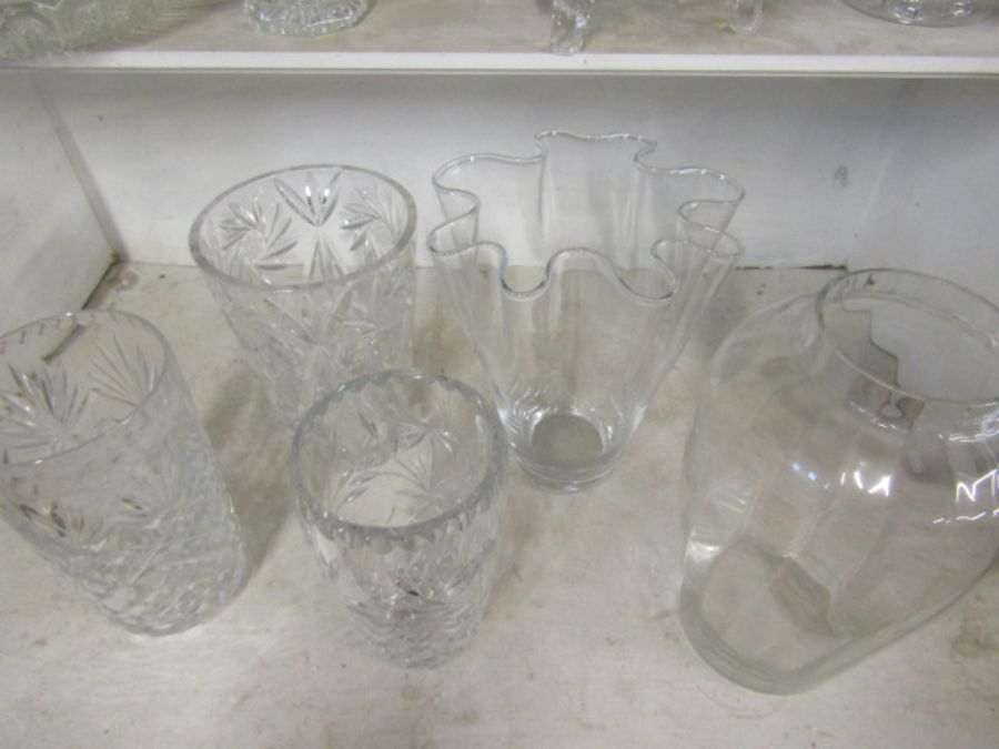 Handkerchief vase, cut glass vases - Image 2 of 2