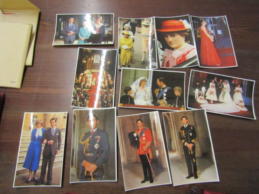 A box of loose vintage postcards including newspaper postcards of Diana plus an empty photo album - Image 3 of 9